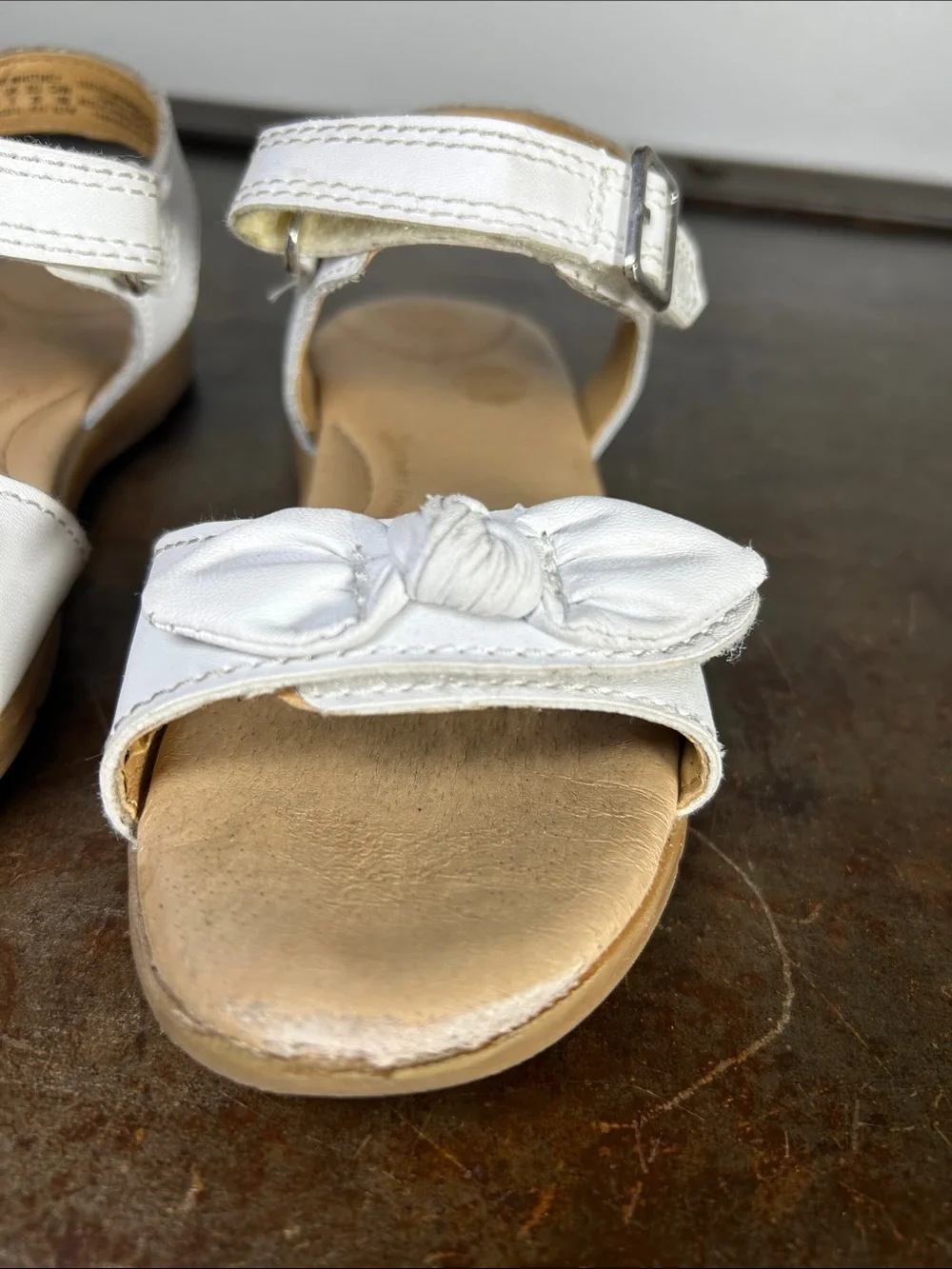 Stride Rite SR Whitney White Leather Bow Sandals for Kids Girl’s Size 10 EUR 26 - Picture 9 of 16